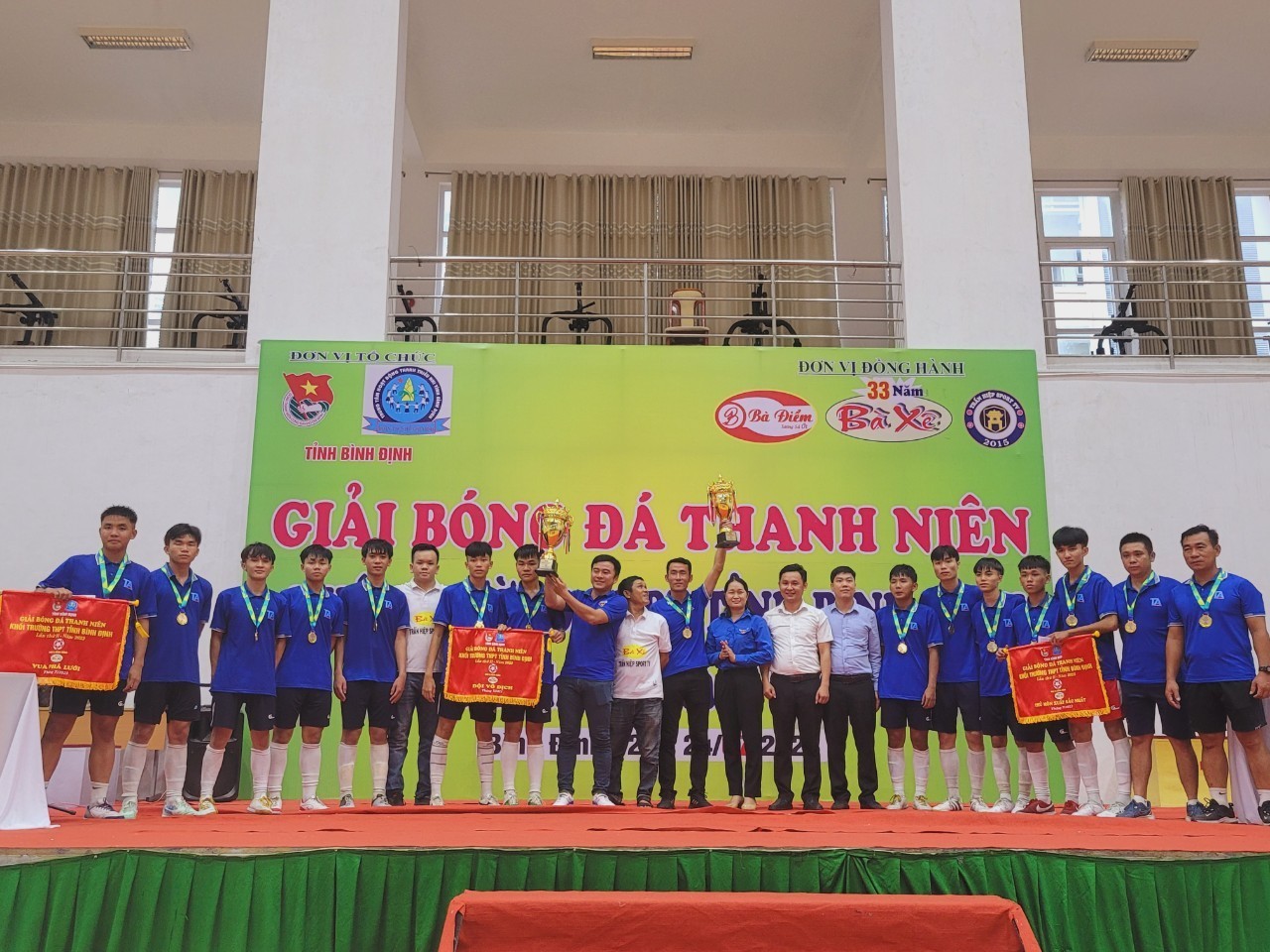 Ban Thường vụ Tỉnh đoàn tổ chức bế mạc giải bóng đá thanh niên khối trường THPT tỉnh Bình Định lần thứ 2, năm 2023.