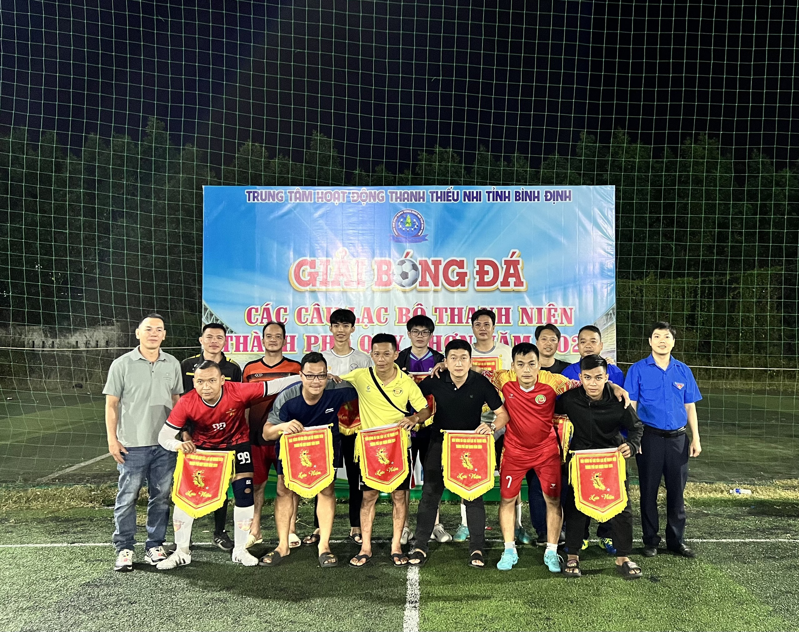 Tổ chức Lễ khai mạc Giải bóng đá các Câu lạc bộ thanh niên thành phố Quy Nhơn